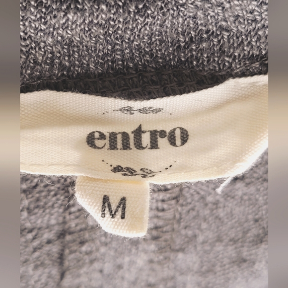 Entro Gray Knit Blouse Cream Trims Medium Tunic Top - Picture 3 of 4